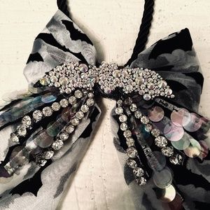 Tposh Society Accessory